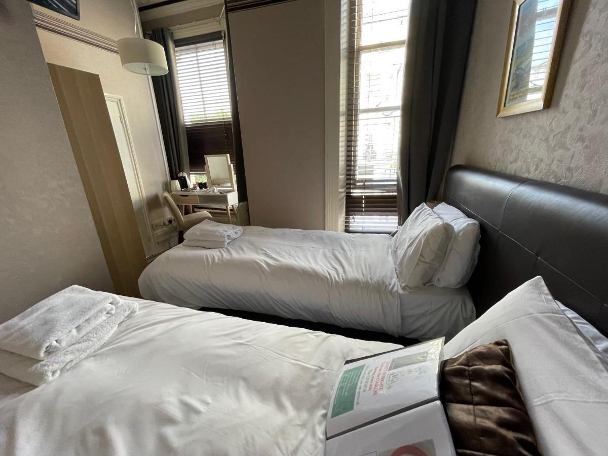Bed and Breakfast The Mowbray Истбурн Экстерьер фото