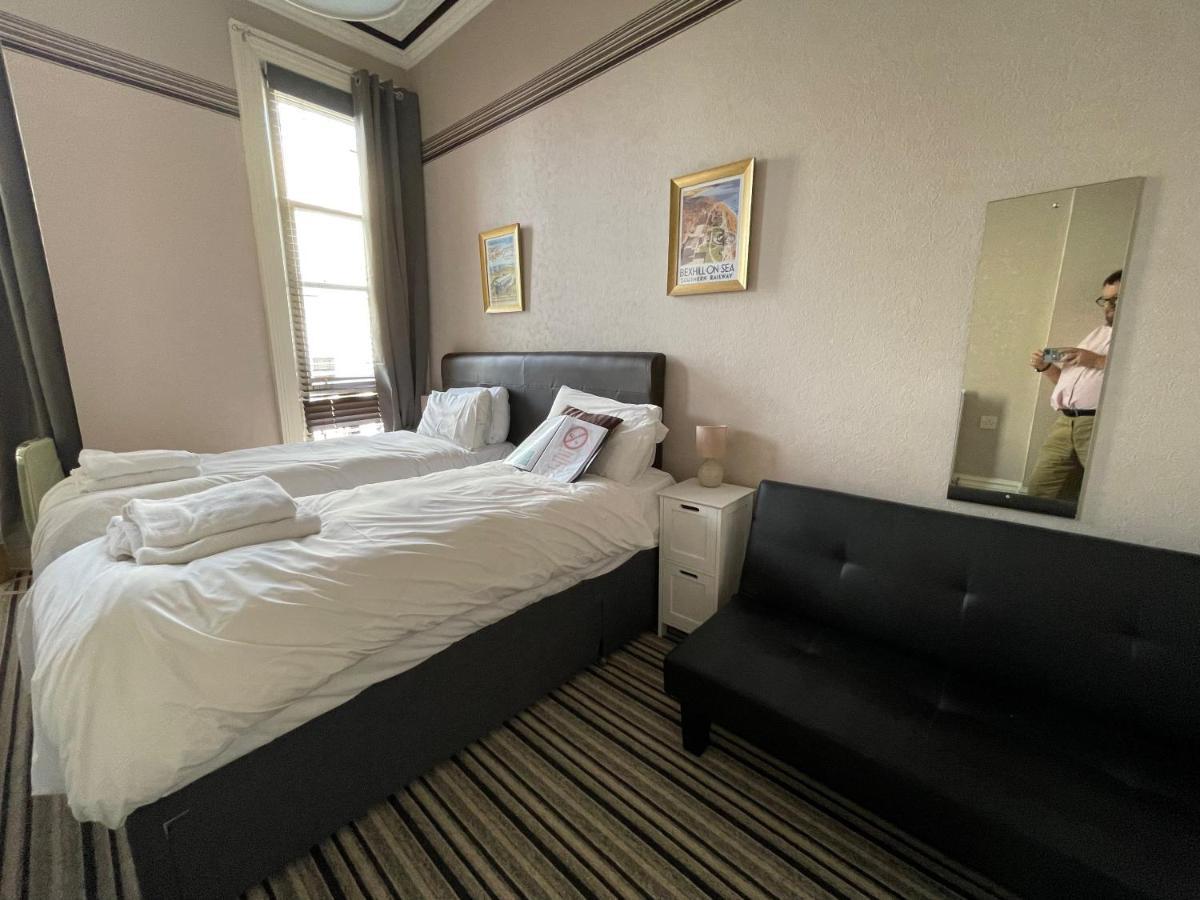 Bed and Breakfast The Mowbray Истбурн Экстерьер фото